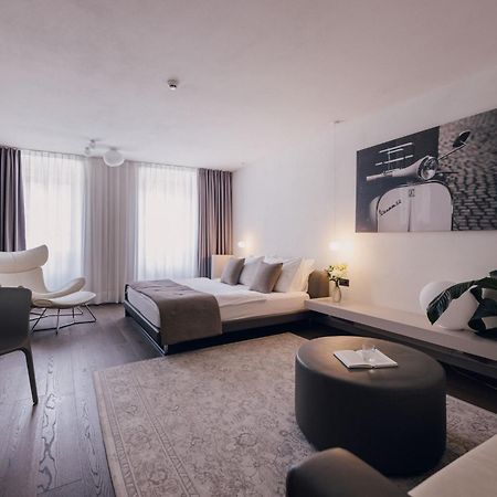 Guesthouse Suiteseven ميرانو المظهر الخارجي الصورة