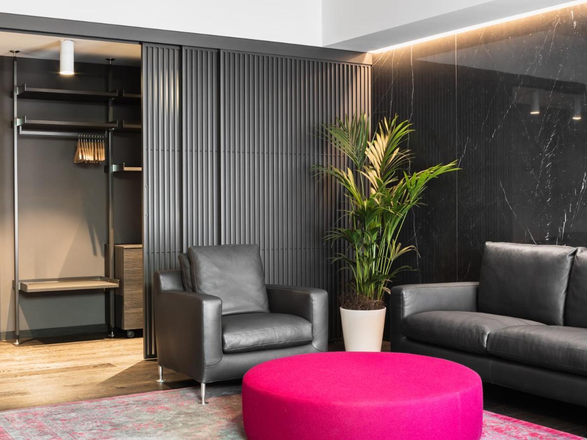 Guesthouse Suiteseven ميرانو المظهر الخارجي الصورة